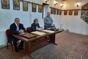 NARODNA BIBLIOTEKA “DESANKA MAKSIMOVIĆ”: Vojislav Jovanović, izložba ikona u duborezu