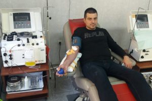 Власотинчанин Славиша Станојевић донирао крвну плазму после прележане короне