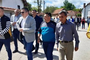 DONJE VRANOVCE: Asfaltiraju ulice, radovi u završnoj fazi!
