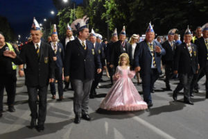 KARNEVAL LESKOVAC završen tradicionalnom povorkom Bulevarom oslobodjenja (foto priča)