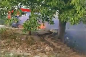 ZAPALIO SE AUTOMOBIL U VOŽNJI, NEMA POVREĐENIH, INTERVENISALI VATROGASCI
