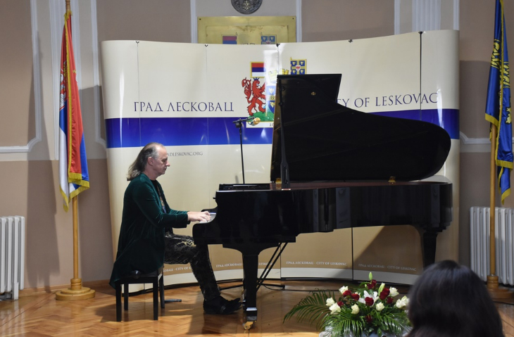 LEDAMUS 2021: Počeli 13. Leskovački dani muzike koncertom Kemala Gekića, pijaniste svetskog glasa