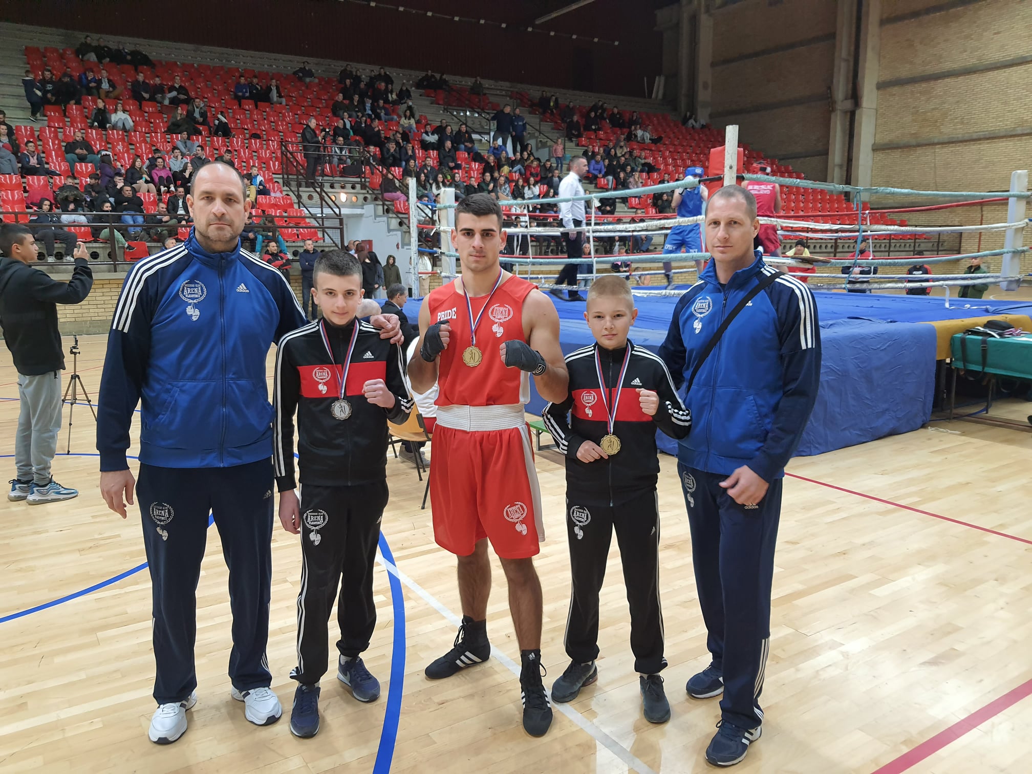 Vlasotince: Dve zlatne i jedna srebrna medalja za bokserski klub „Arena“