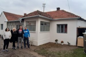 Humanitarna organizacija „Deca su dar od Boga“: Pomoć petočlanoj porodici Stolić