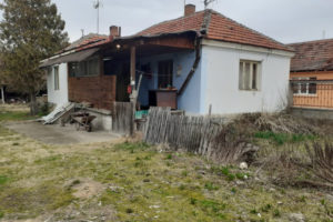 Leskovac: Sahranjeni otac i sin posle ubistva i samoubistva u selu Donje Brijanje