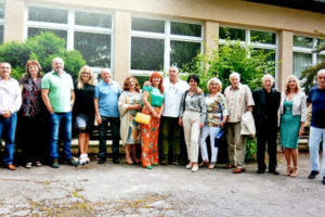 VLASOTINAČKI REKORD: Jedno odeljenja iznedrilo 12 lekara i dosta drugih visokoškolaca!
