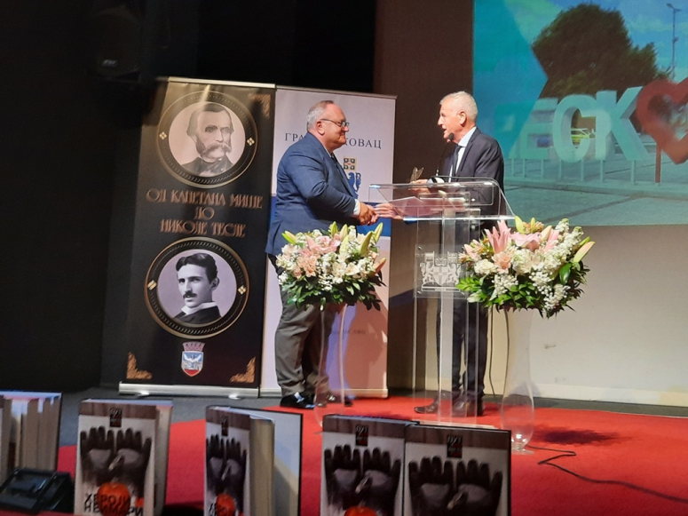 DR GORAN CVETANOVIĆ, gradonačelnik: Na lokalnim TV i jutjub kanalu grada Leskovca 19. avgusta u 14 časova