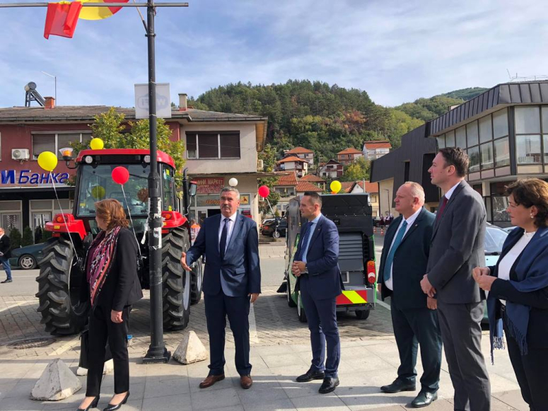 LESKOVAC: Praznik Krive Palanke, prisustvovao i gradonačelnik Leskovca LESKOVAC: Praznik Krive Palanke, prisustvovao i gradonačelnik Leskovca