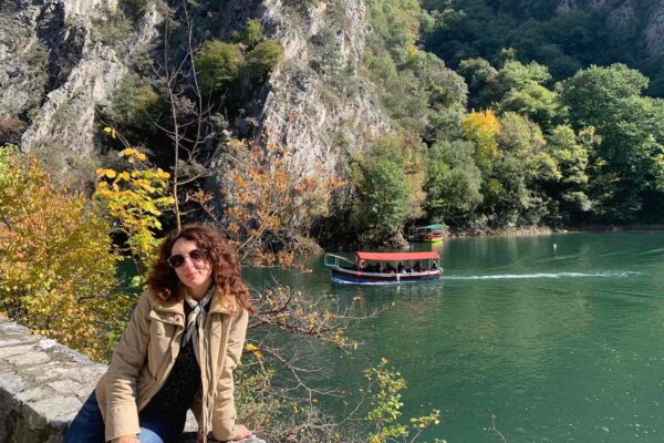 Dr Nataša Dimitrijević, književnica: Šta će nam uniforme u školama?