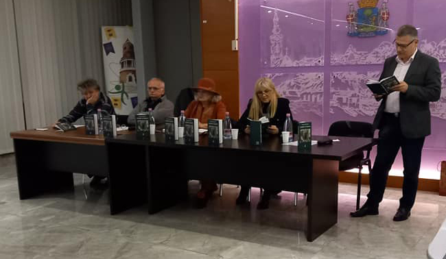 Bratislav Todorović, urednik časopisa „Pomak“: „Razgovor s ogledalom“, promocija Bratislav Todorović, urednik časopisa „Pomak“: „Razgovor s ogledalom“, promocija