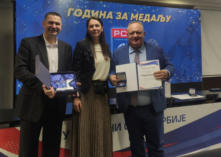 Gradonačelnik Leskovca dr Goran Cvetanović dobitnik nagrade Rukometnog saveza Srbije