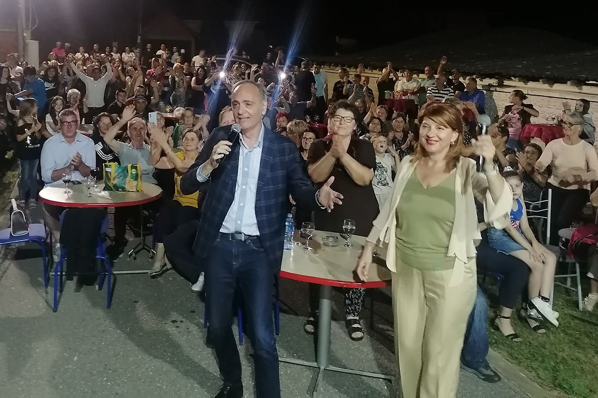 Pečenjevce: Biljana Jevtić i Aca Ilić oduševili goste