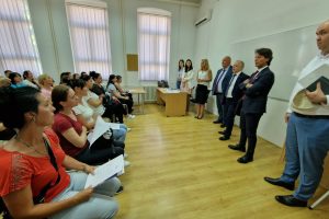 Leskovac: Kompanija „Aunde“ spremna da preuzmeo deo radnika kompanije „Džinsi“