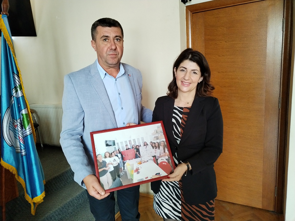 Dečja nedelja: „Veliko srce dece Vlasotinca“ Dečja nedelja: „Veliko srce dece Vlasotinca“
