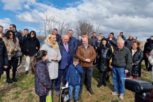 Leskovac: Ministarka Jelena Tanasković i gradonačelnik dr Goran Cvetanović obišli vinograde