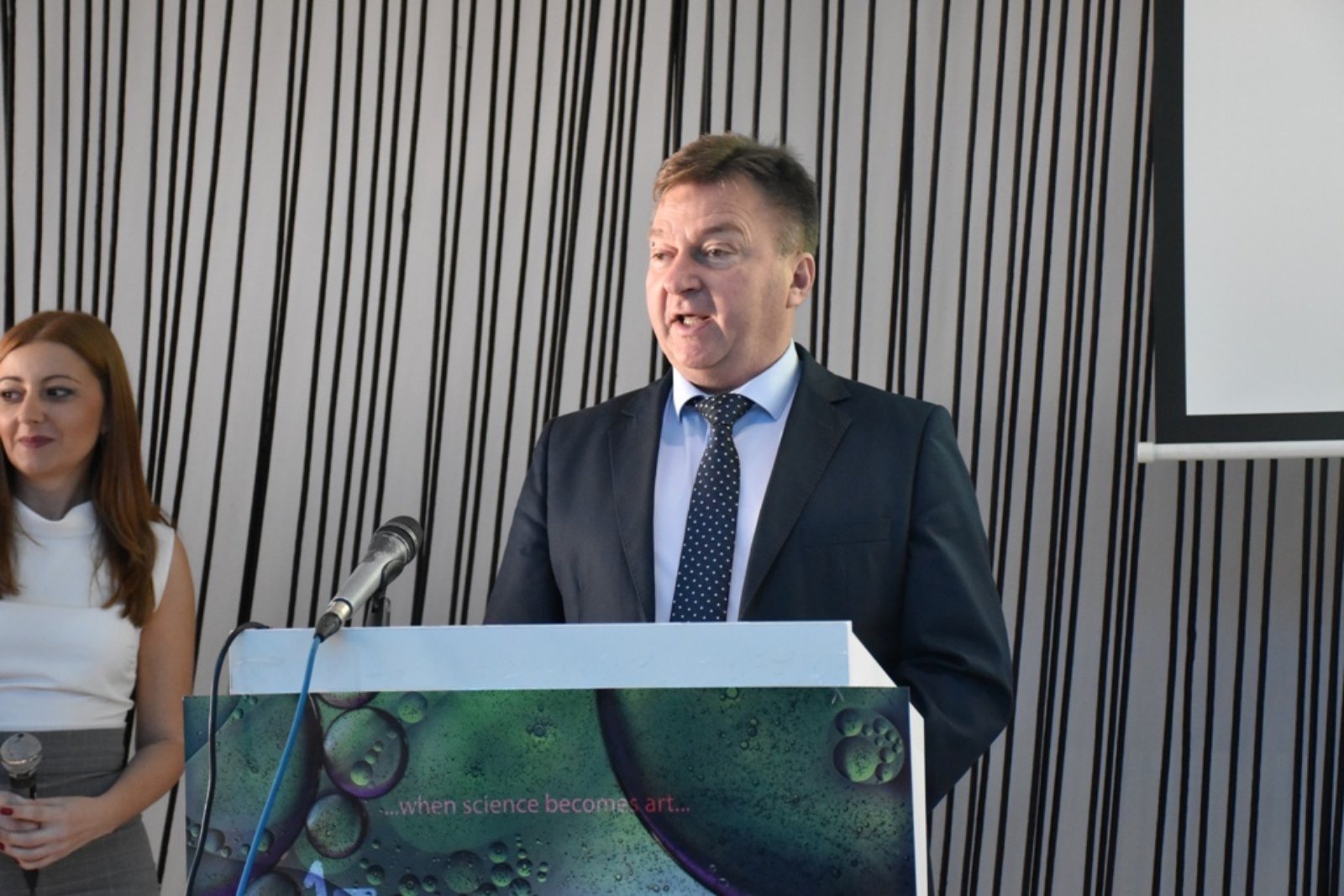 Gradonačelnik Leskovca dr Goran Cvetanović čestitao prof. dr Jovanu Stepanoviću imenovanje na dužnost rektora Univerziteta u Nišu Gradonačelnik Leskovca dr Goran Cvetanović čestitao prof. dr Jovanu Stepanoviću imenovanje na dužnost rektora Univerziteta u Nišu