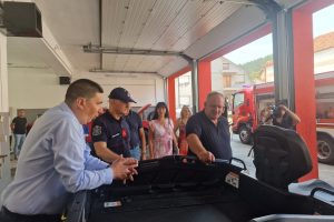Ogledalo vremena: Nove uniforme za Vatrogasno društvo