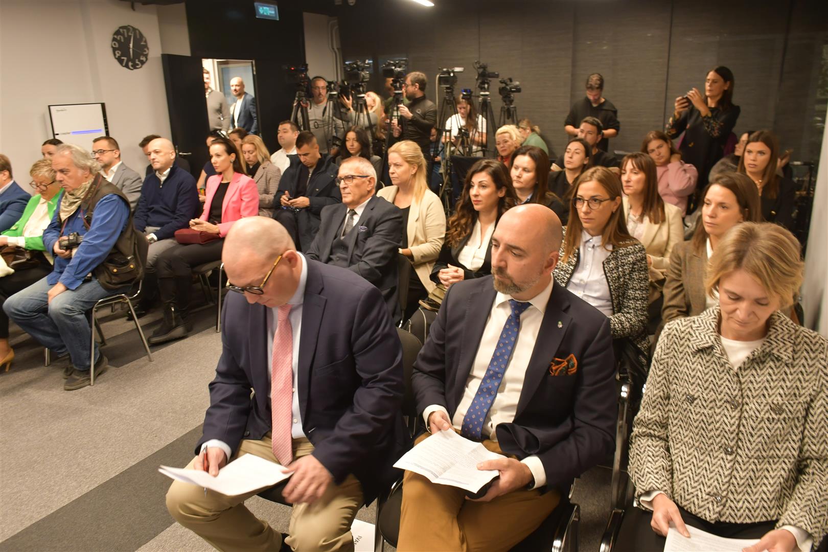 Naled: Novi korak u borbi protiv sive ekonomije, jače inspekcije i bolji uslovi poslovanja Naled: Novi korak u borbi protiv sive ekonomije, jače inspekcije i bolji uslovi poslovanja