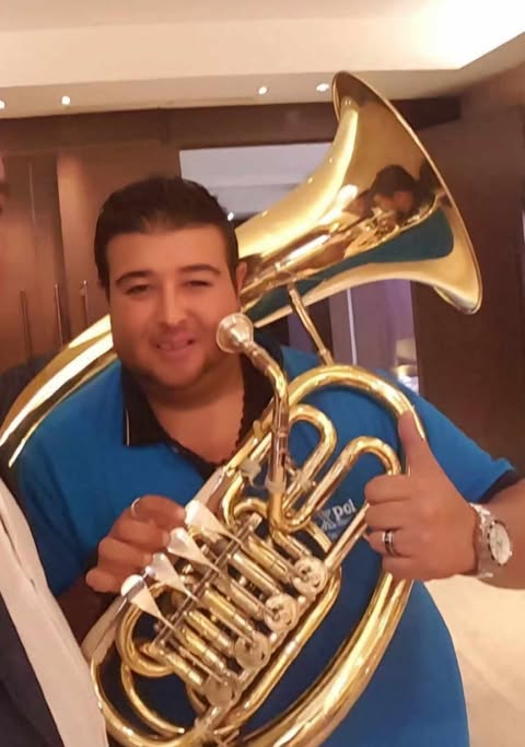 Sanremo: Nastupao Vlasotinčanin Aleksandar Gute Jović kao član Orkestra za svadbe i sahrane
