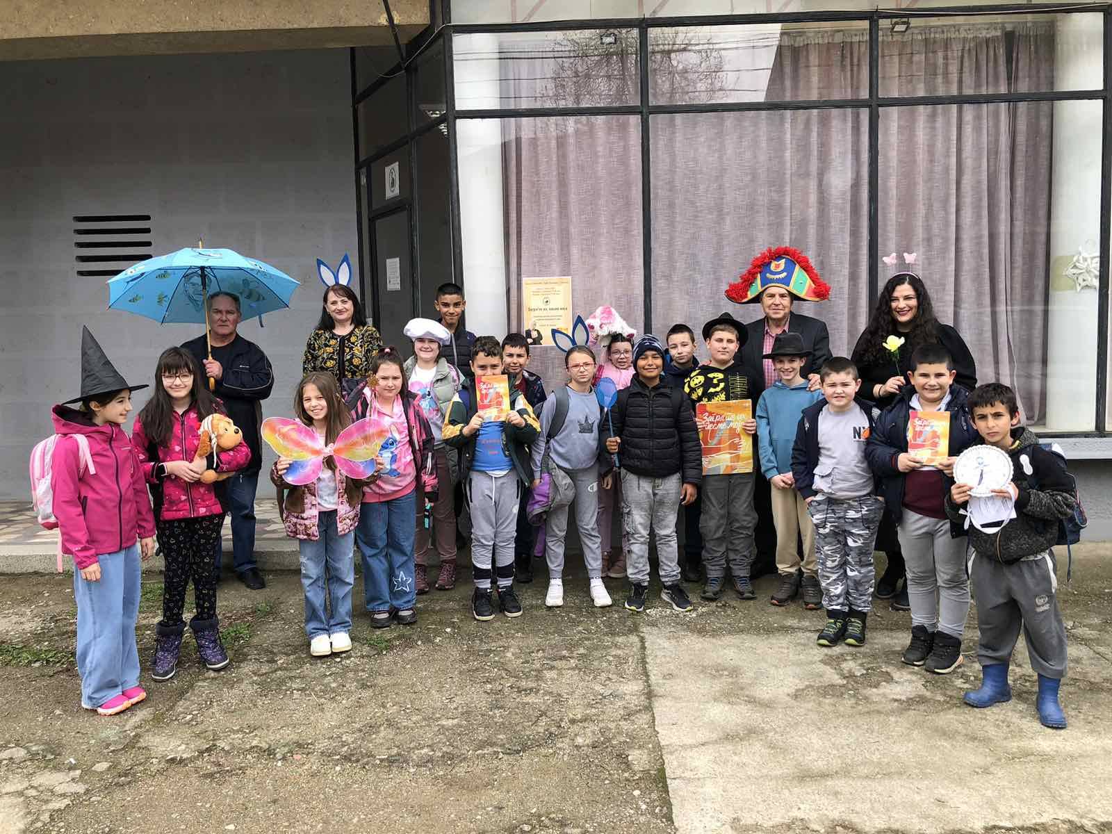 Narodna biblioteka „Radoje Domanović“: Druženje sa pesnikom Narodna biblioteka „Radoje Domanović“: Druženje sa pesnikom