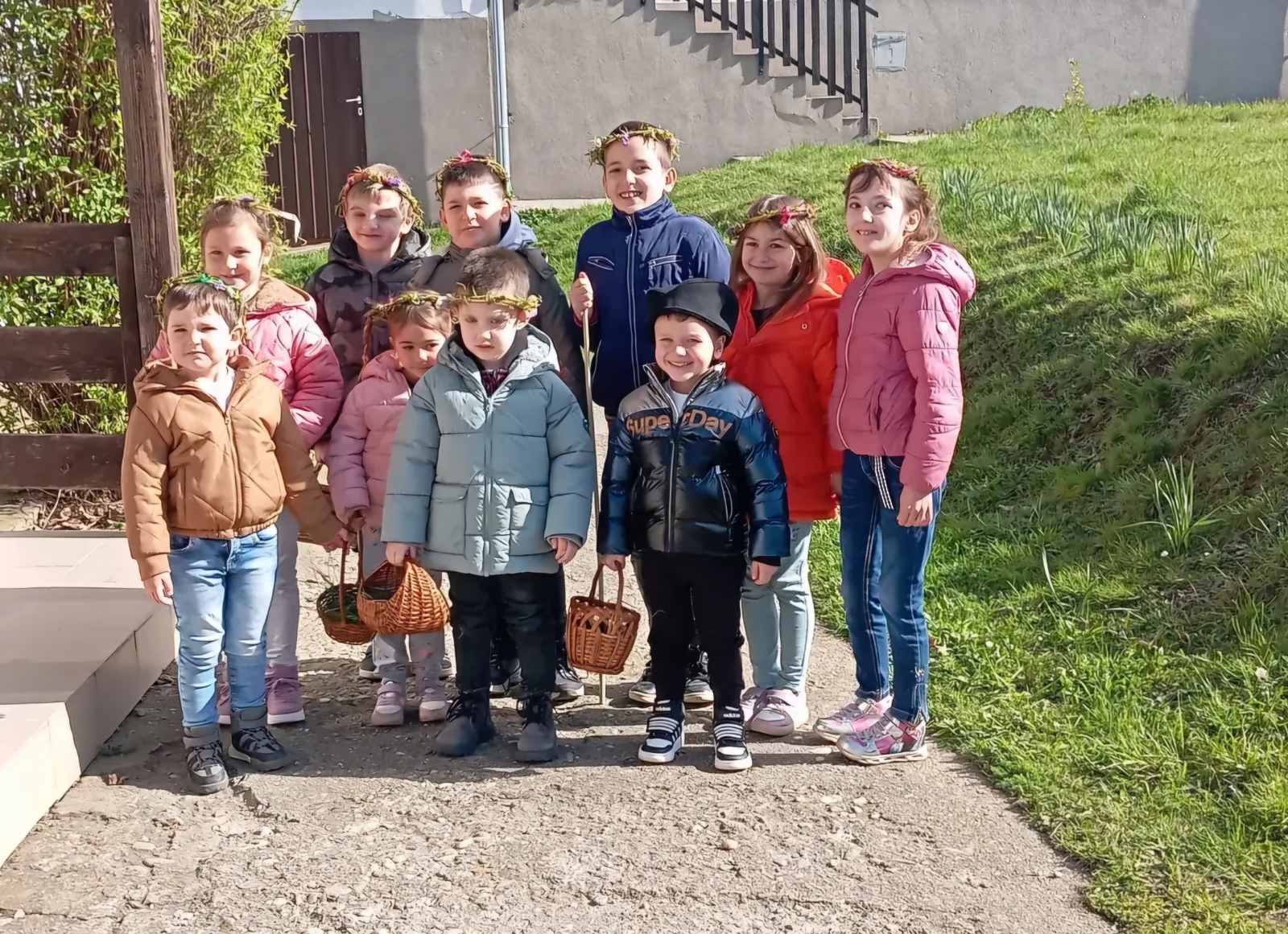 Vlasotince – Donja Lopušnja: Lazarice – čuvari tradicije