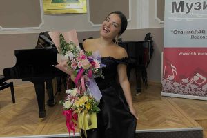 Leskovac: Lana Cvetković, višestruka prvakinja u solo pevanju