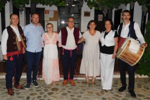 Kulturni centar Vlasotince: Vranjske pesme predstavila grupa „Izvor“ i Ivana Tasić Mitić, poznata soliskinja izuzetnog glasa