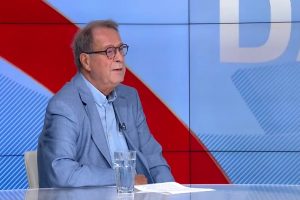 Boško Jakšić, izuzetni novinar: Posle 53 godine rada u listu „Politika“ dobio poruku o prekidu saradnje!