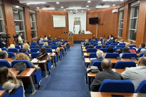 Leskovac: Tradicionalni sastanak gradonačelnika dr Gorana Cvetanovića sa direktorima škola na početku školske godine