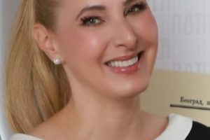 Danijela Davidov Kesar, novinarka lista „Politika“: Važno je nositi sunce u sebi… oblaci su i onako prolazni…“