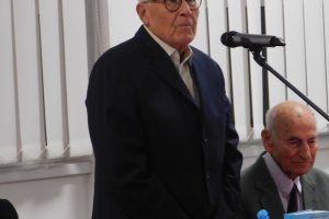 Narodna biblioteka „Desanka Maksimović“: Predstavljena knjiga „Škola na krilima znanja“, autor Živorad Đonić