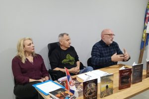 Velika Sejanica: Promovisan roman „Između srpa, čekića i nakovnja“, autor Jovan Dimitrijević