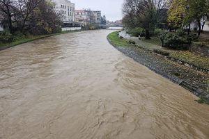 Leskovac: Kiša ugrožila pojedina naselja, porast vodostaja reka Jablanice, Južne Morave i Veternice
