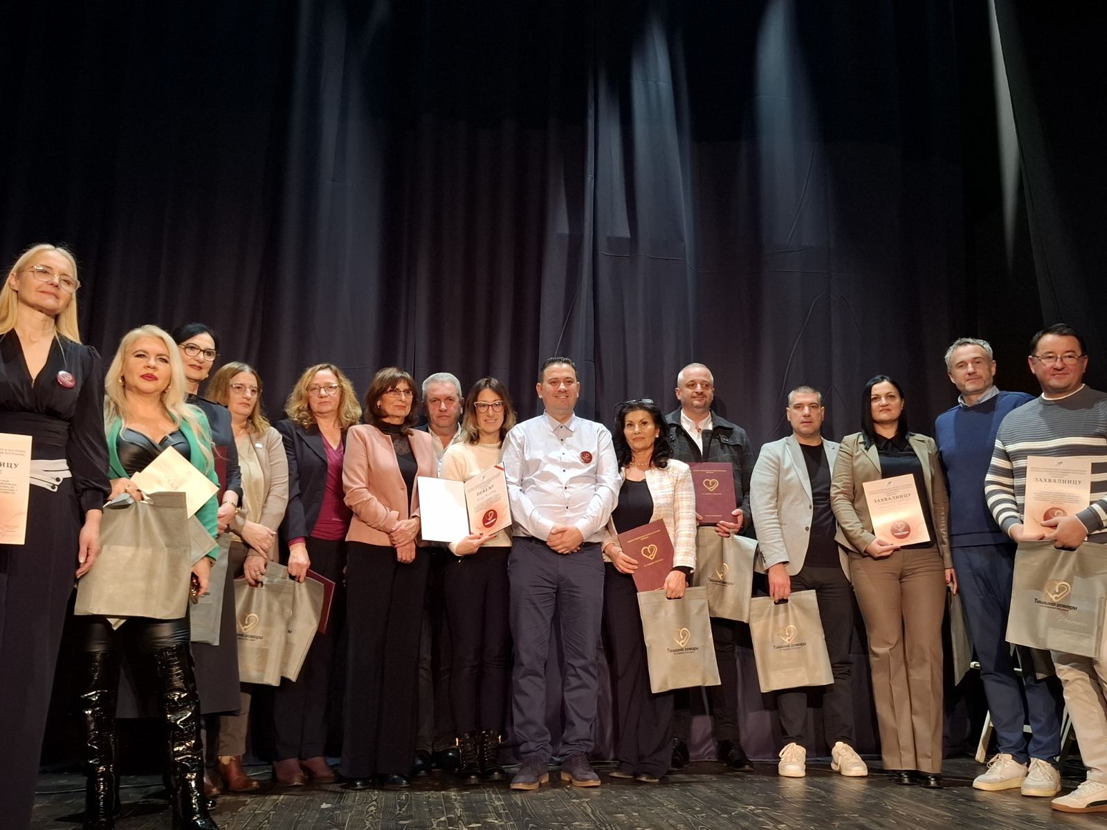 Leskovac: Sedam decenija Gradske organizacije gluvih i nagluvih, predstava „Tišina govori“ Leskovac: Sedam decenija Gradske organizacije gluvih i nagluvih, predstava „Tišina govori“