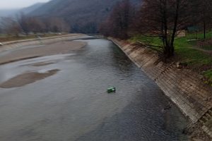 Miroslav Krainčanić: Besplatni vandalizam, reka Vlasina