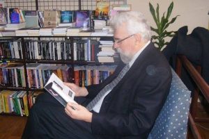 Dragan Stošić, publicista: „Knjizara Stošić je najlepše mesto od svih gde sam držao promocije“ (Milisav Savić, književnik)