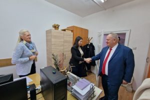 Leskovac: Dr Goran Cvetanović, gradonačelnik, obišao zaposlene u lokalnoj samoupravi