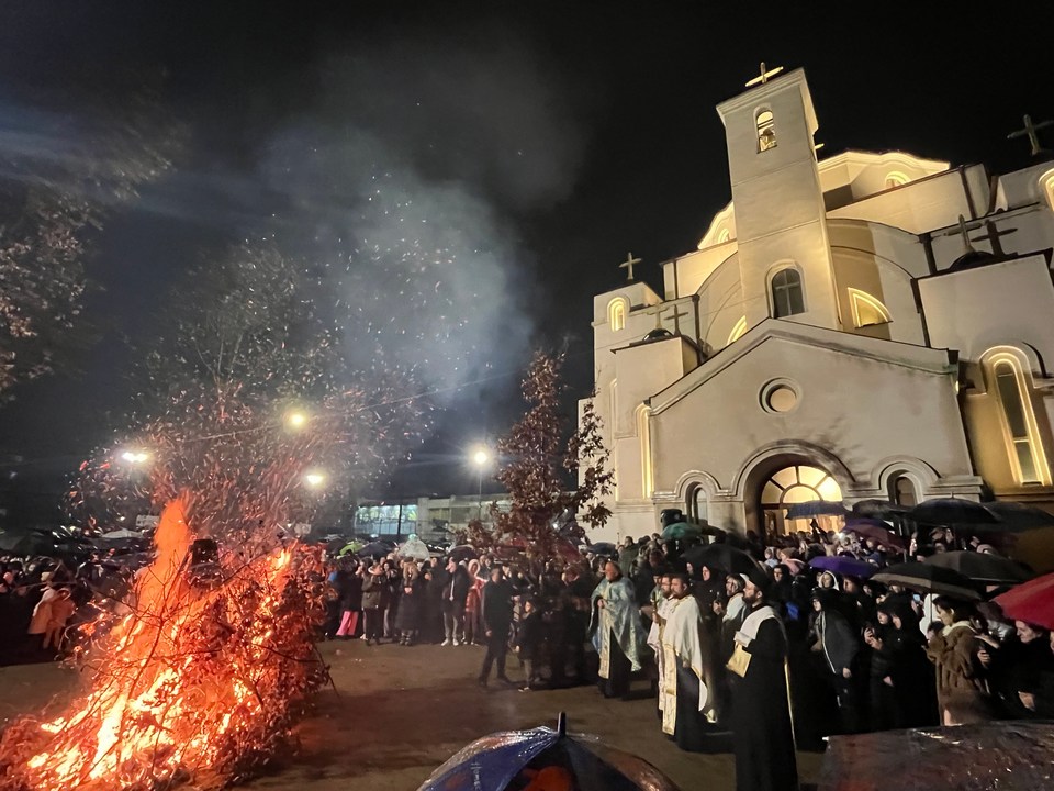 Leskovac: Badnje veče u naselju „Dubočica“ Leskovac: Badnje veče u naselju „Dubočica“