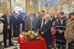 Leskovac: Svetom arhijerijskom liturgijom obeležena hramovna slava Svetog Simeona Mirotočivog u naselju „Dubočica“
