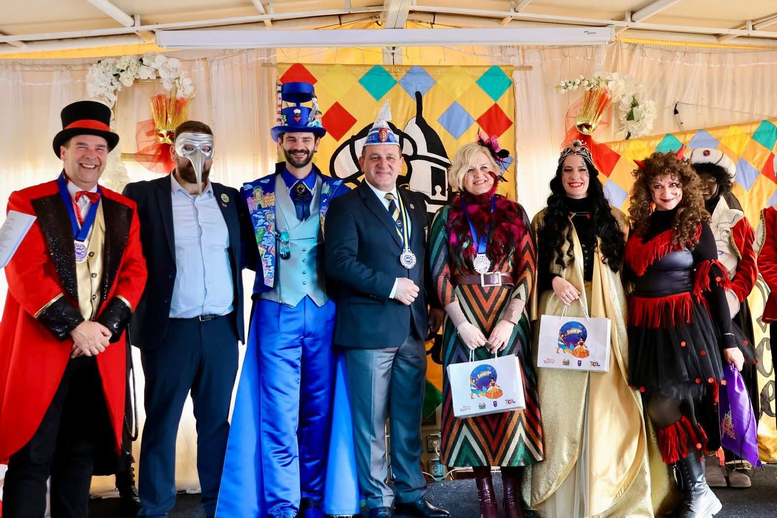 Leskovac: Grupa „Karneval“ na karnevalu u Rijeci Leskovac: Grupa „Karneval“ na karnevalu u Rijeci