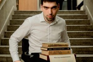 Aleksandar Vidosavljević, master književnosti: Svima vama koji ne vidite stepenice
