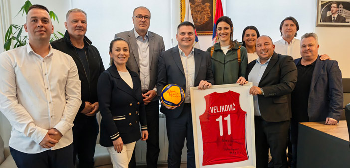 Lebane: Delegacija sporta posetila opštinu, sastala sa sa predsednikom Ivanom Bogdanovićem Lebane: Delegacija sporta posetila opštinu, sastala sa sa predsednikom Ivanom Bogdanovićem