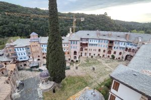 Gradonačelnik Leskovca dr Goran Cvetanović boravio na Svetoj Gori, posetio Hilandar i metoh manastira Kakovo