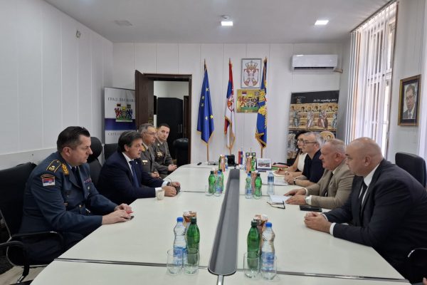 Ministar odbrane Branislav Gašić sastao se sa gradonačelnikom Leskovca dr Goranom Cvetanovićem