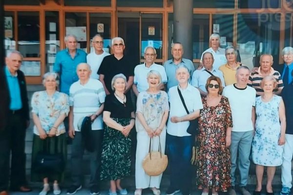 Treće doba u zavičaju: Maturanti Gimnazije Leskovac, generacija 1946/1947.