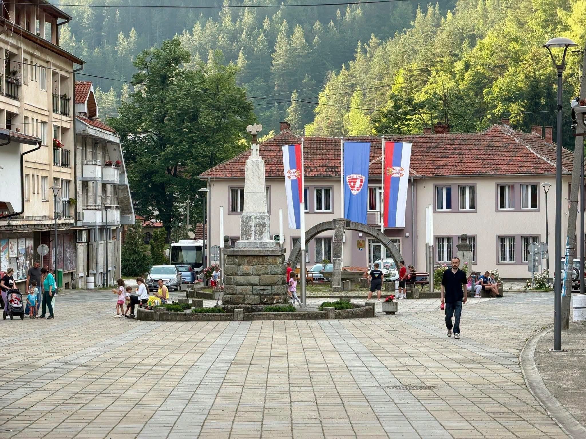Putujemo po Srbiji: Crna Trava – malo mesto koje je izgradilo Srbiju