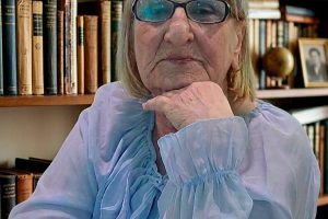 Aleksandar Vidosavljević: Kad soba postane kafana, a razgovor sa bakom filozofija života