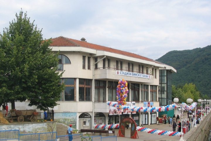 Vlasotince: Raspisani konkursi za Vinski bal 2026.